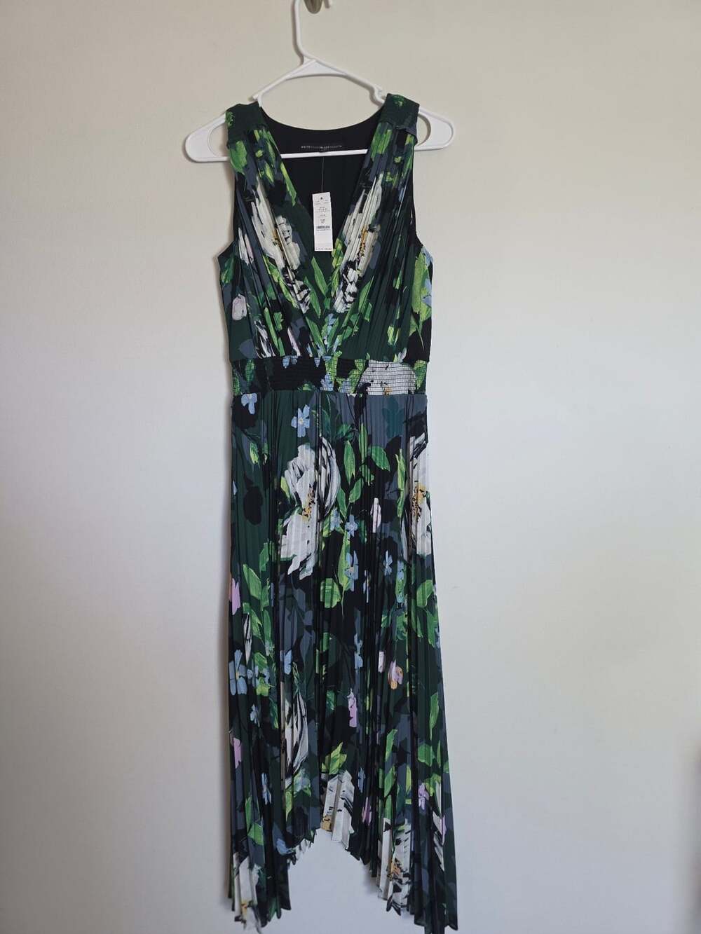 White House Black Market Floral Pleated Midi Dress Green White Black